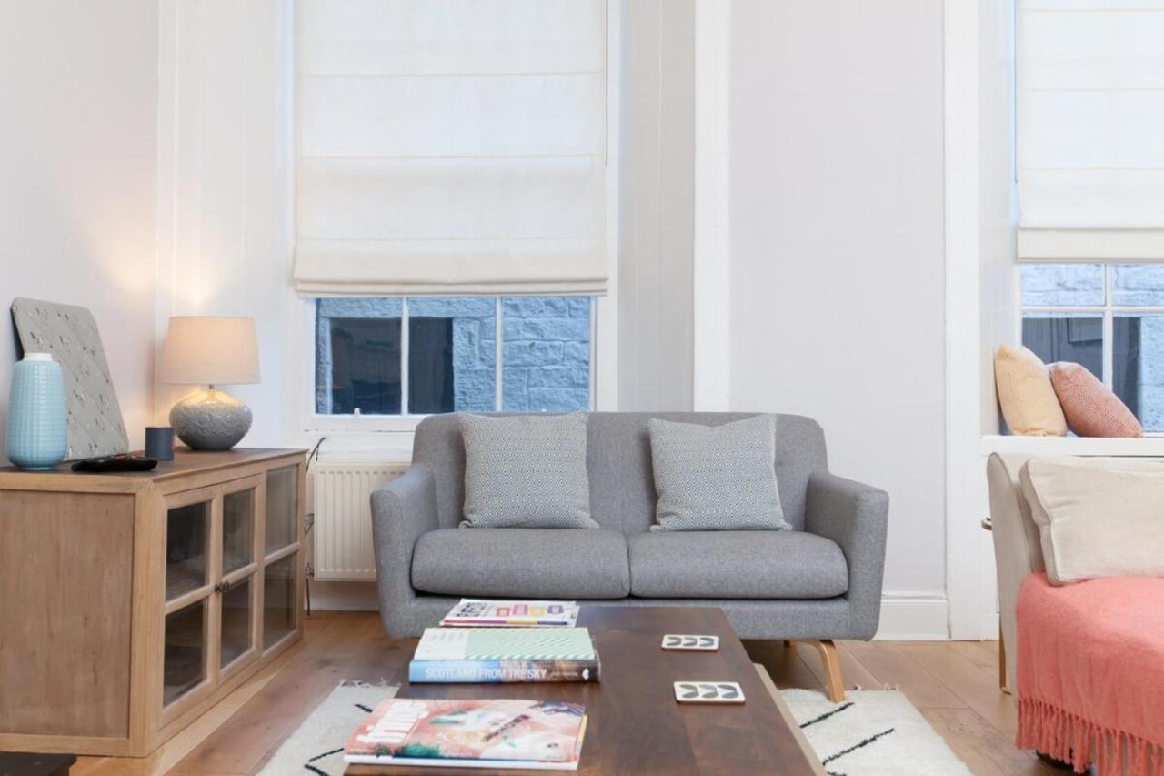 Beautifully Modernised New Town Home 에든버러 외부 사진